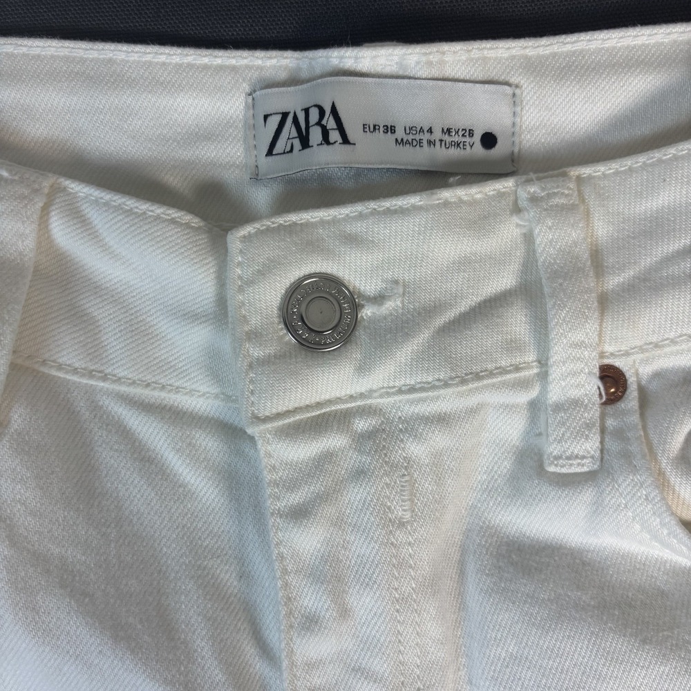 Zara Womens Size 4 White Denim Wide Leg High Rise Baggy Jeans Frayed Raw Edge